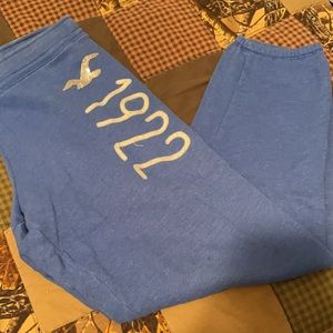 Hollister joggers